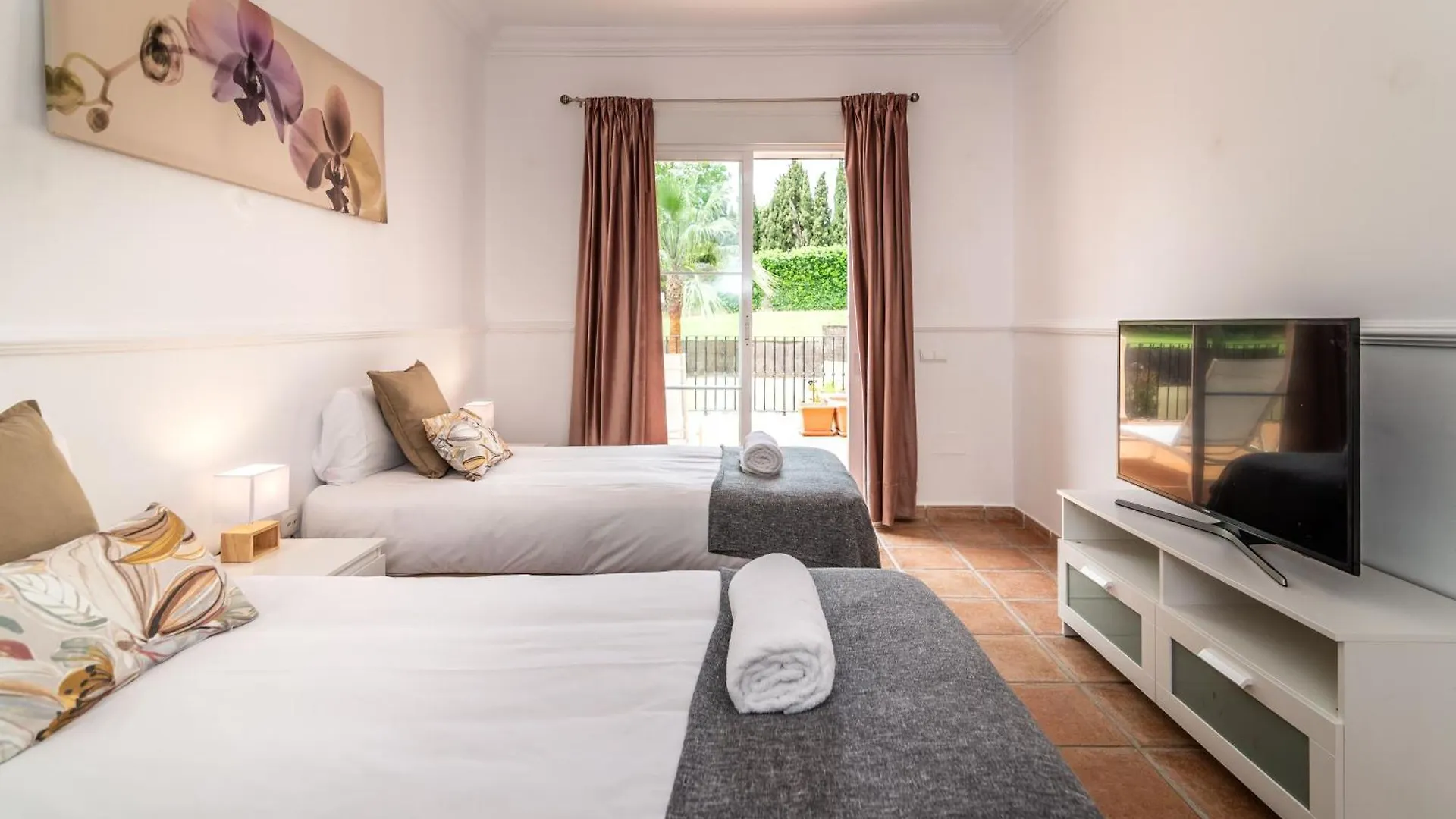 Villa Guadalmina Alta - Private Swimming Pool Marbella Spain