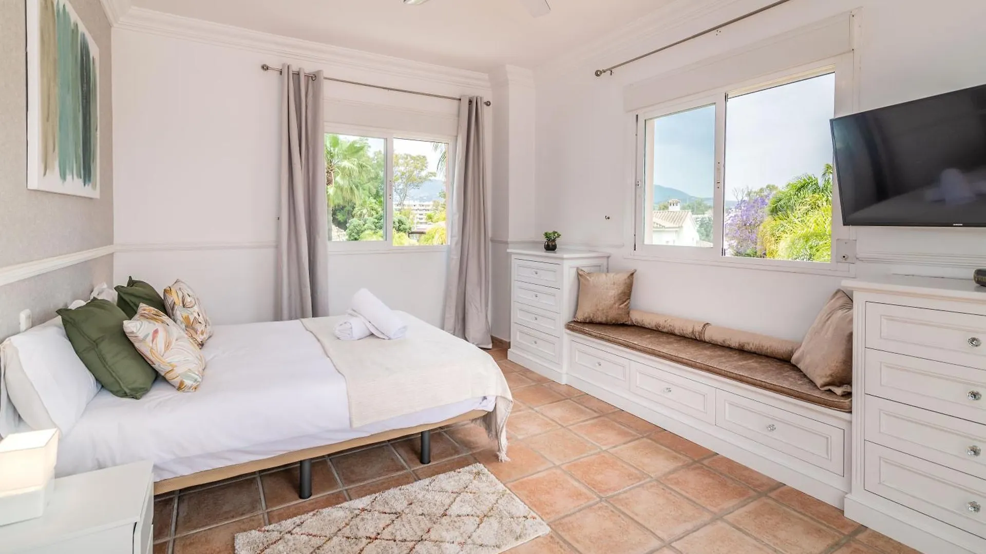Villa Guadalmina Alta - Private Swimming Pool Marbella Spain